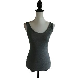 🌟 Xhilaration Gray Fitted Sleeveless Tank Top